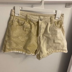 CUTE BANDANA SHORTS *BROOKLYN AND BAILEY*